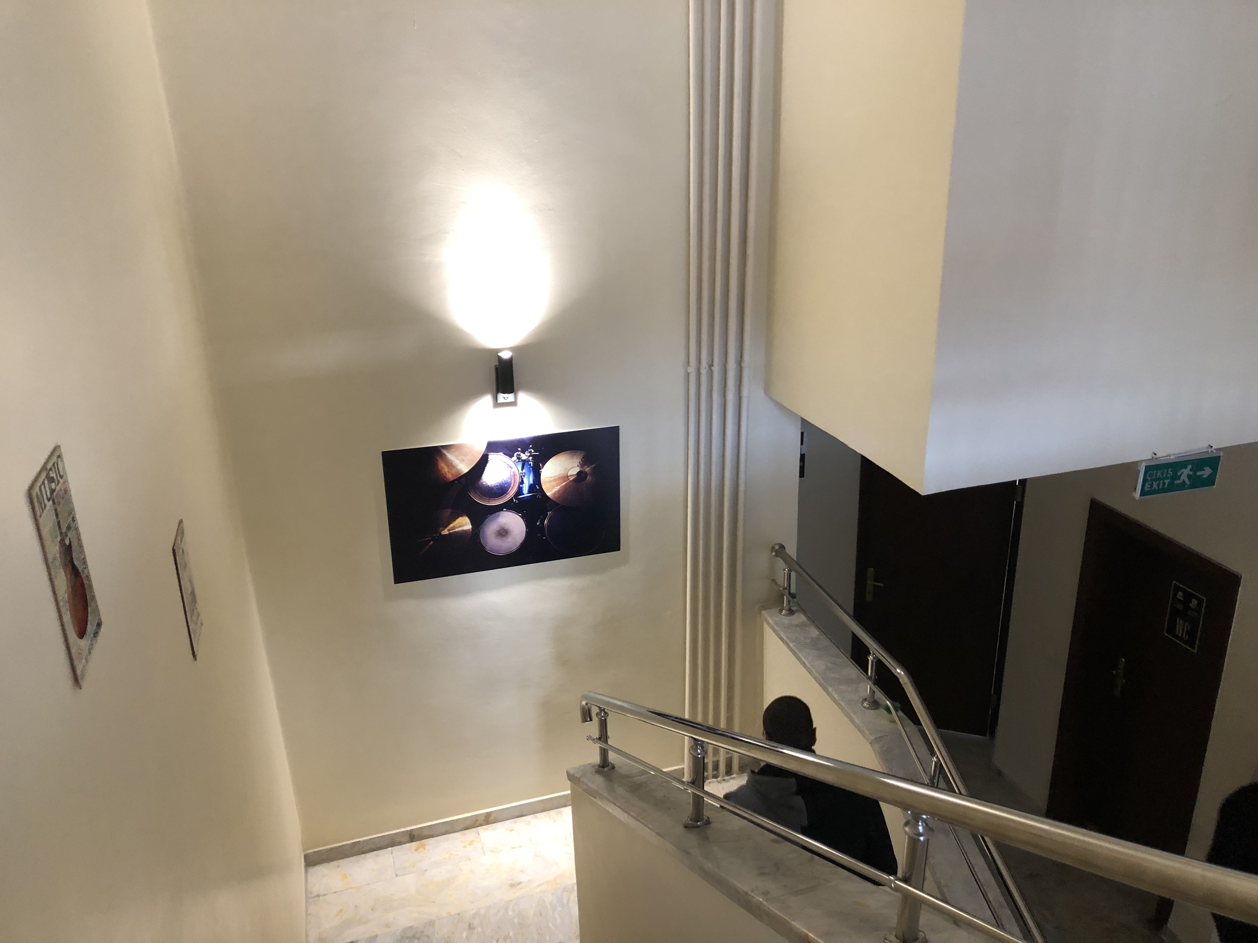 ERG Müzik Akademi merdiven alanı